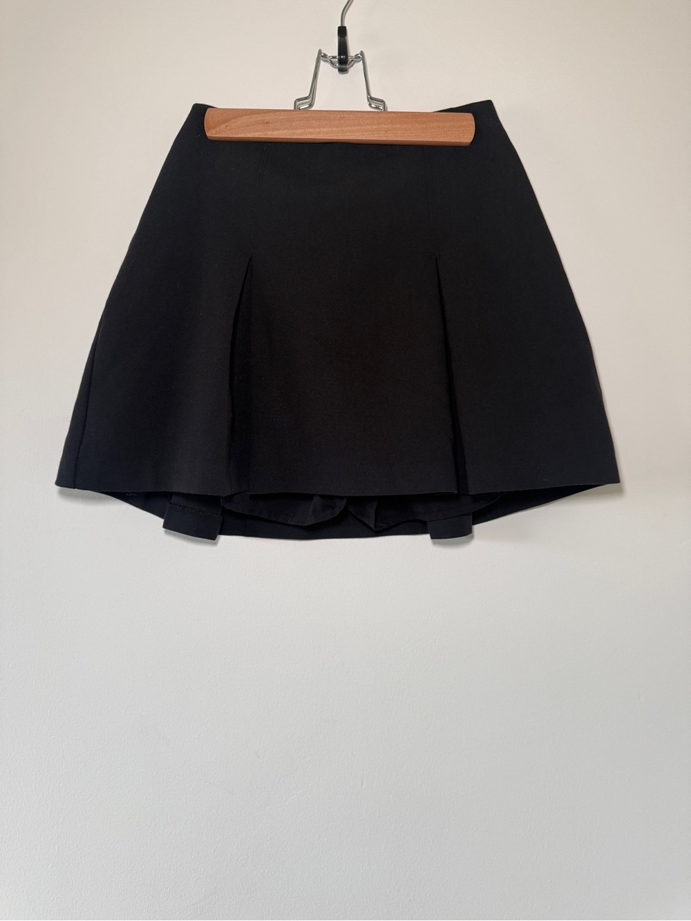 Abercrombie & Fitch Black Pleated Mini Skater Skirt XS NWOT